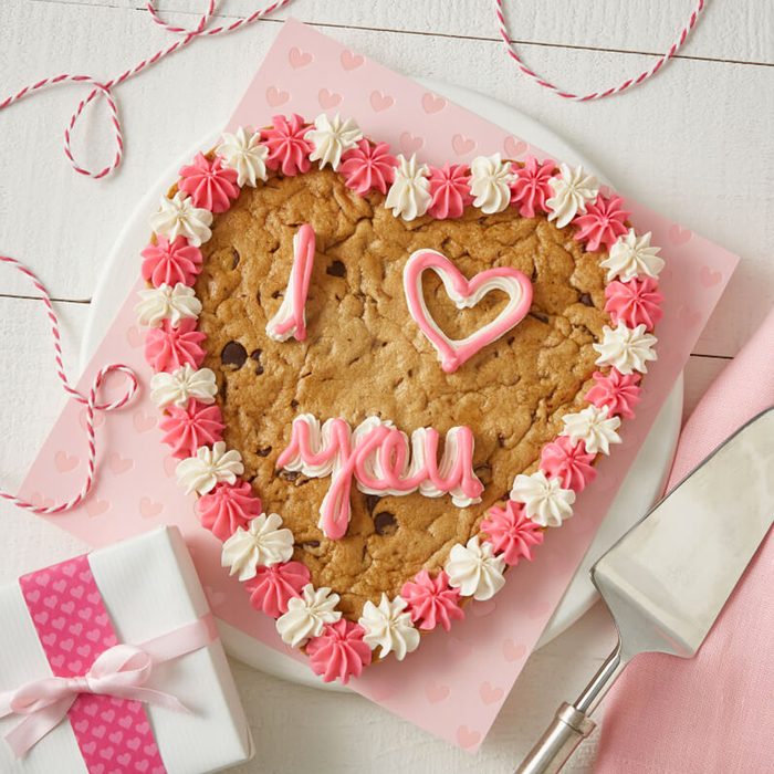 9” I Love You Cookie Cake Ecomm Mrsfields
