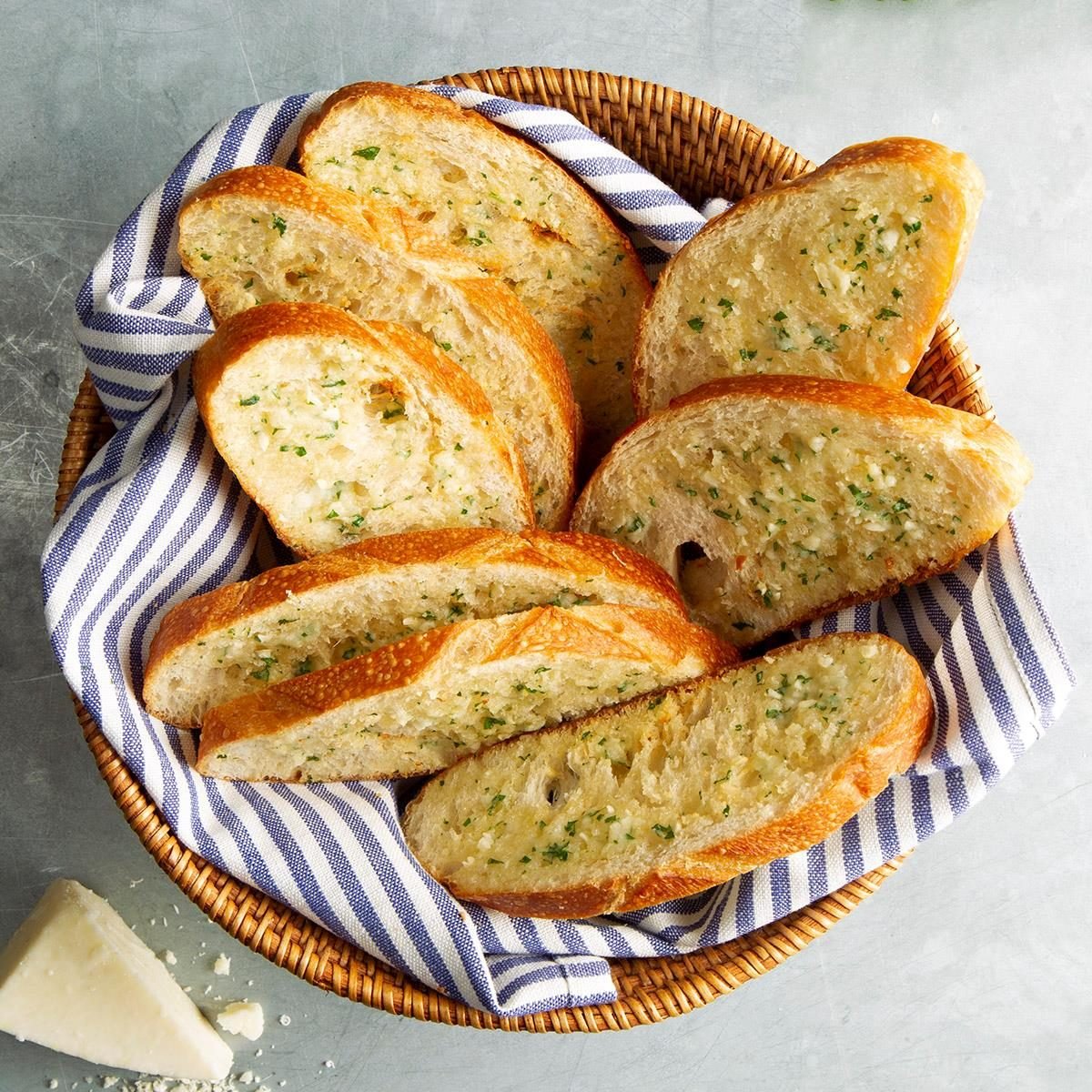 Air-Fryer Garlic Bread