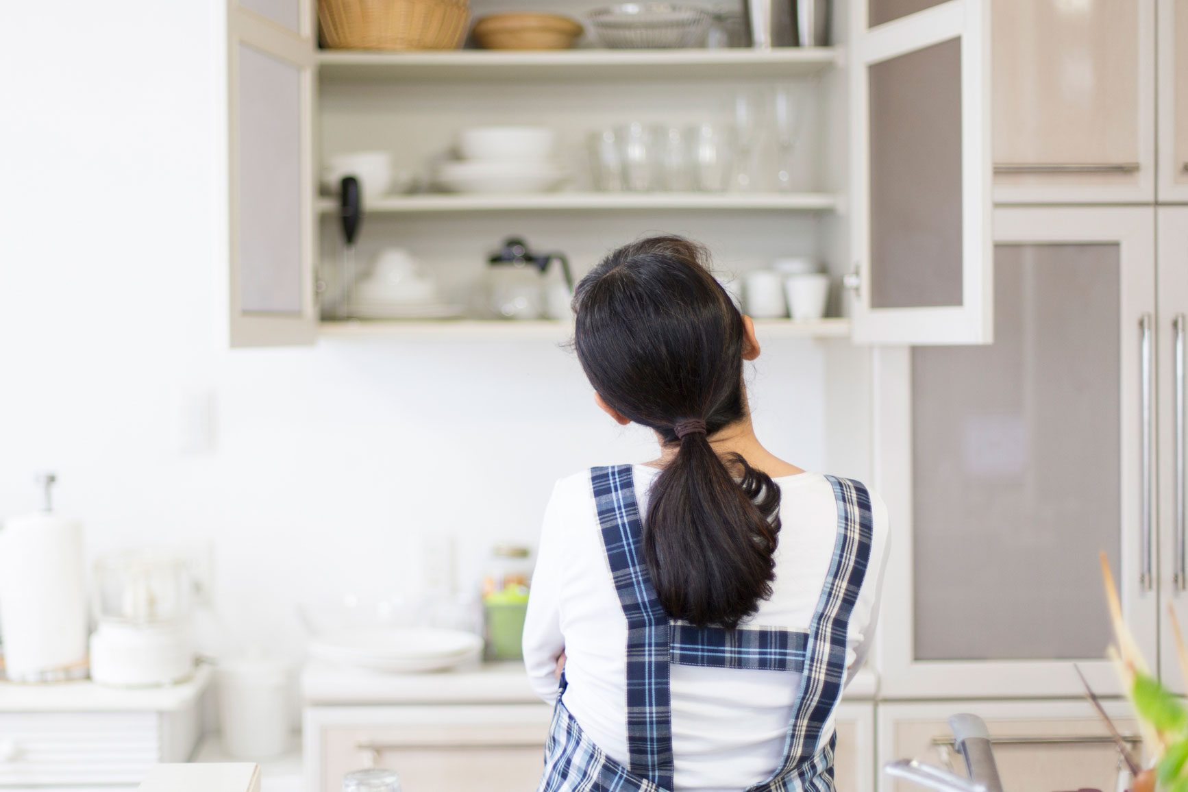 4 Kitchen Cabinet Organization Ideas, According to Experts