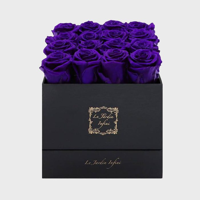 Toh 1 Purple Rose Bouquet Via Lejardininfini Ecomm