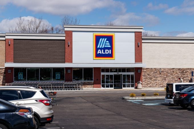 Aldi Discount Supermarket. Aldi Sells A Range Of Grocery Items, Including Produce, Meat & Dairy, At Discount Prices I