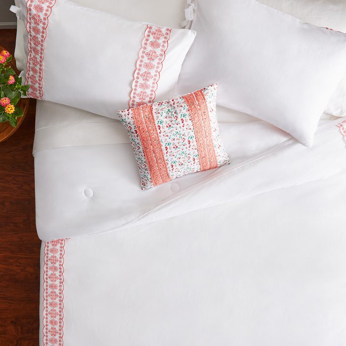 The Pioneer Woman Embroidered Eyelet Comforter Set