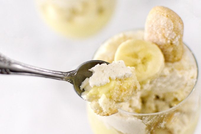 close up of a spoonful of no-bake banana pudding