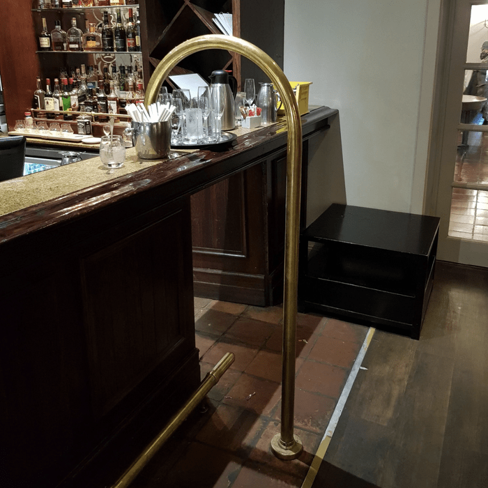 Service Bar Rail in Restaurant