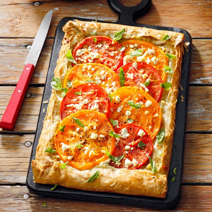 tomato tart on a wooden table