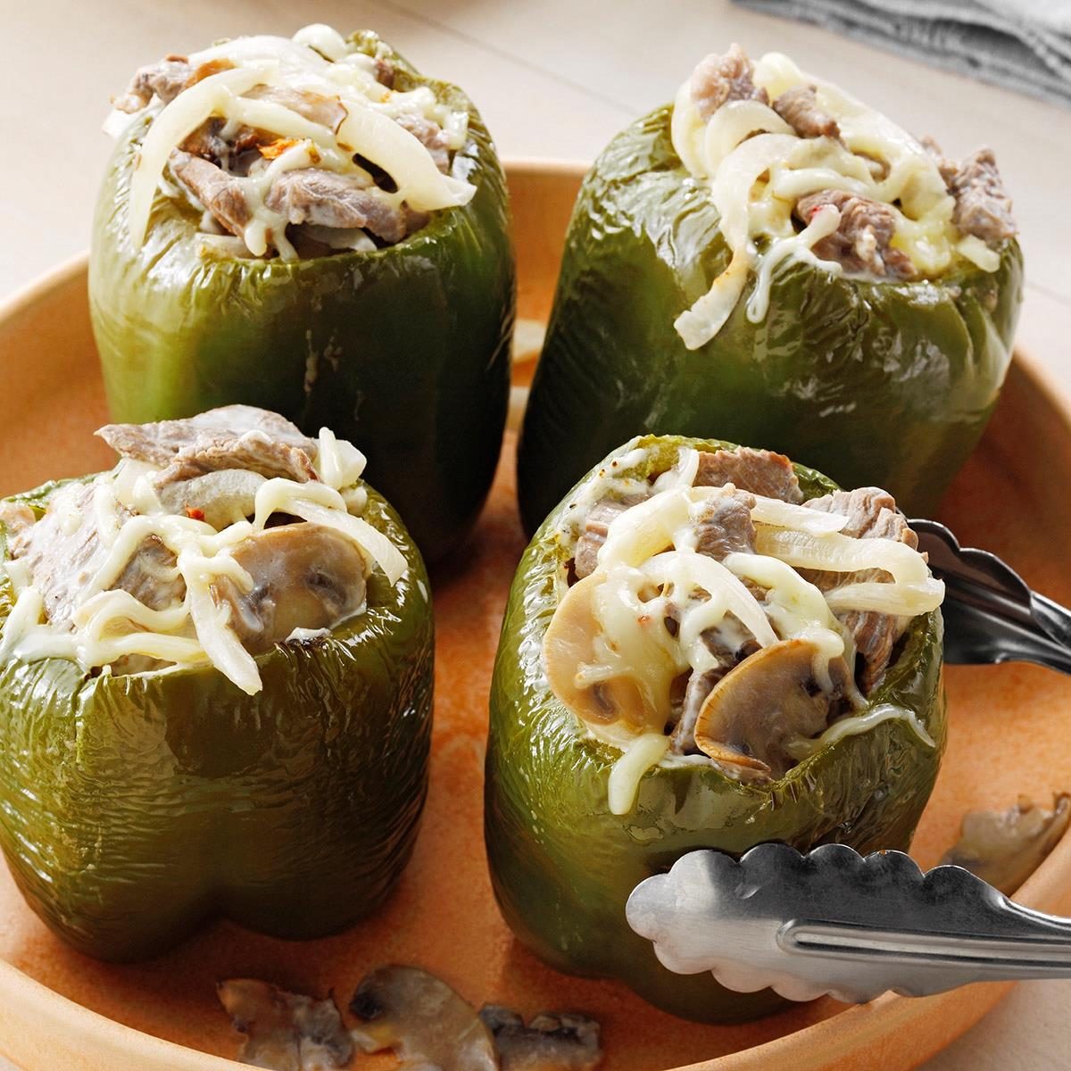 Cheesesteak Stuffed Peppers Exps Rc22 267508 Md 03 01 3b