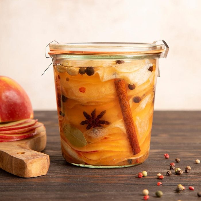 Easy Pickled Apples