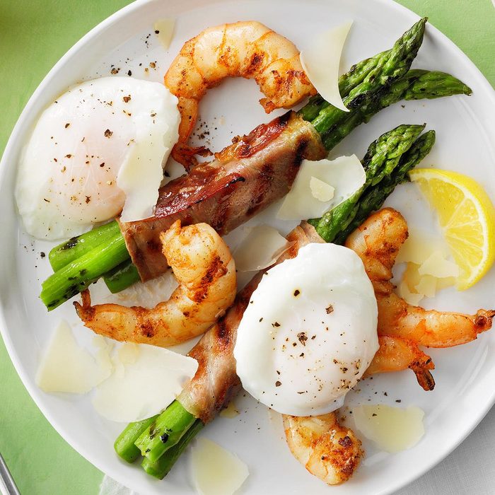 Egg-Topped Grilled Asparagus with Cajun Shrimp