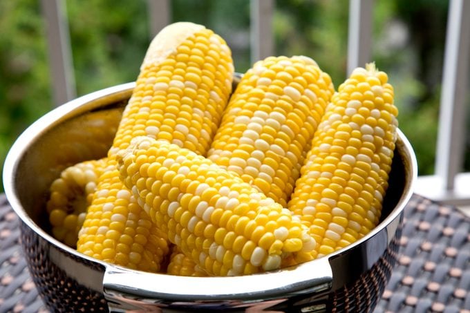 Bowl of corn on the cob