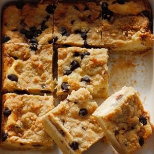 Low-Carb Chocolate Chip Cheesecake Bars