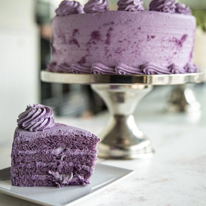 Cake By Jennivee's Bakery