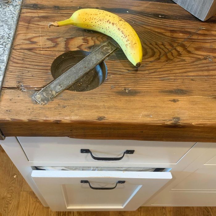 hatch door table with a banana
