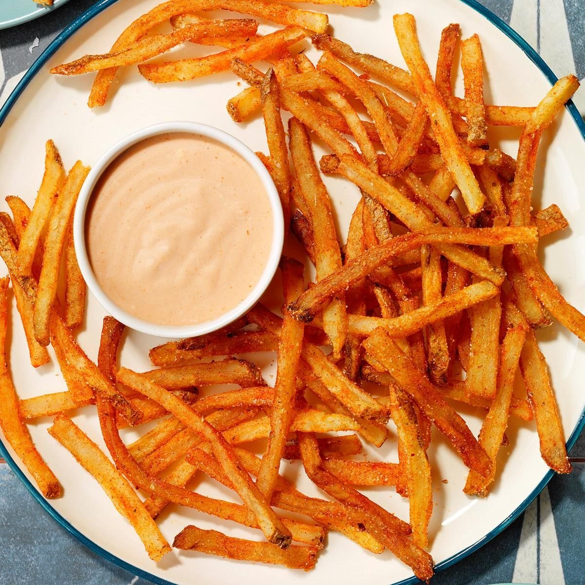 Cajun Fries With Malt Vinegar Sauce Exps Rc22 268252 Dr 04 13 2b