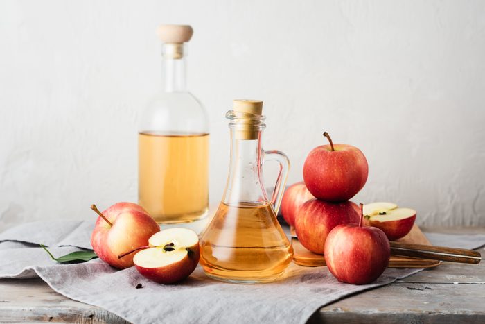 Apple cider vinegar and apples.