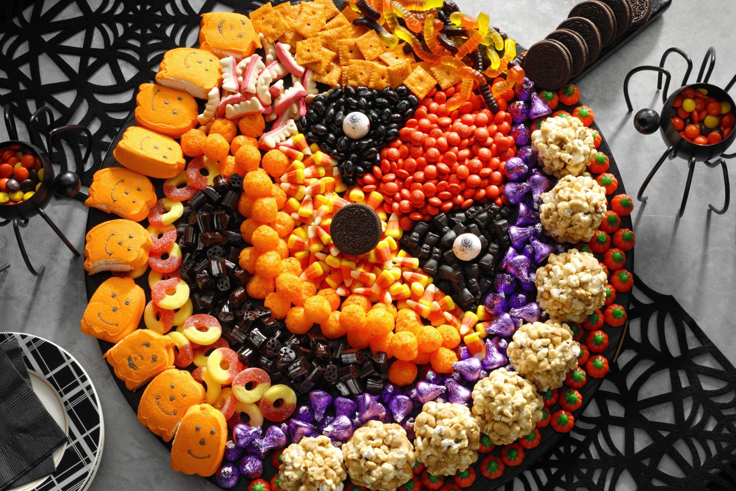 Jack-O-Lantern Snack Board