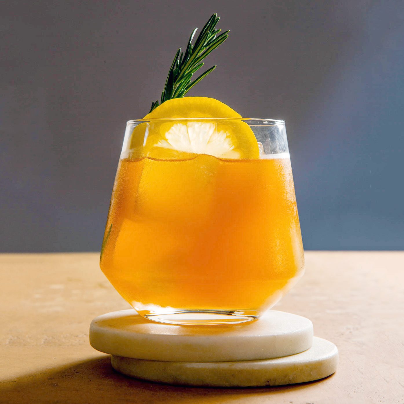 How to Make a Bourbon Apple Cider Cocktail