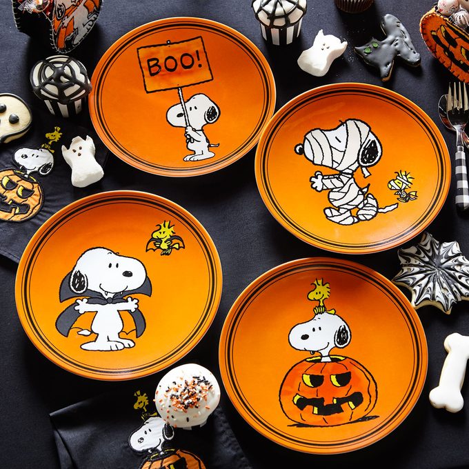Charlie Brown® Halloween Plates