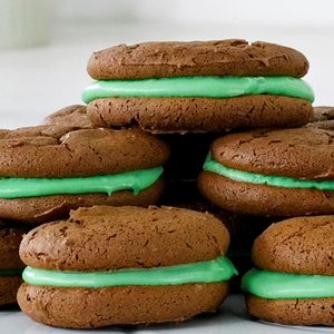 Holiday Chocolate Sandwich Cookies