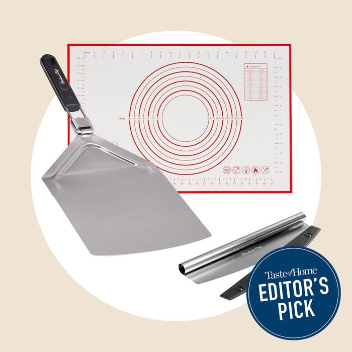 Checkered Chef Pizza Cutter, Pizza Peel And Dough Mat Set 