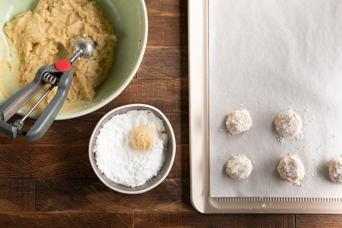 Amaretti Cookies doughs