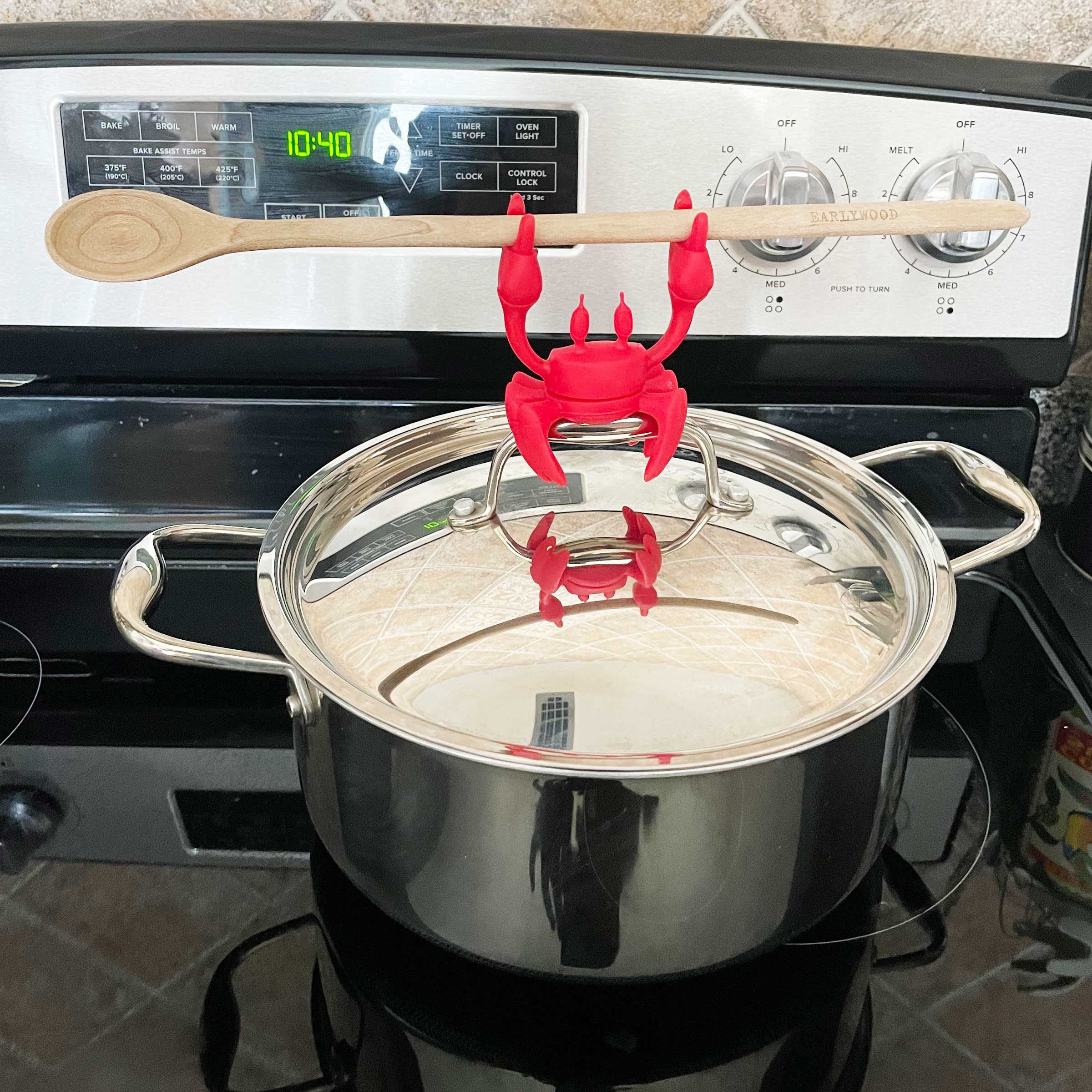  OTOTO Red the Crab Silicone Utensil Rest - Kitchen