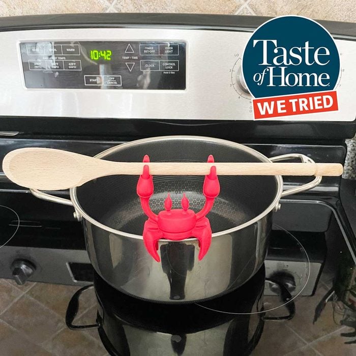 https://www.tasteofhome.com/wp-content/uploads/2022/10/TOH-We-Tried-crab-spoon.jpg?fit=700%2C1024