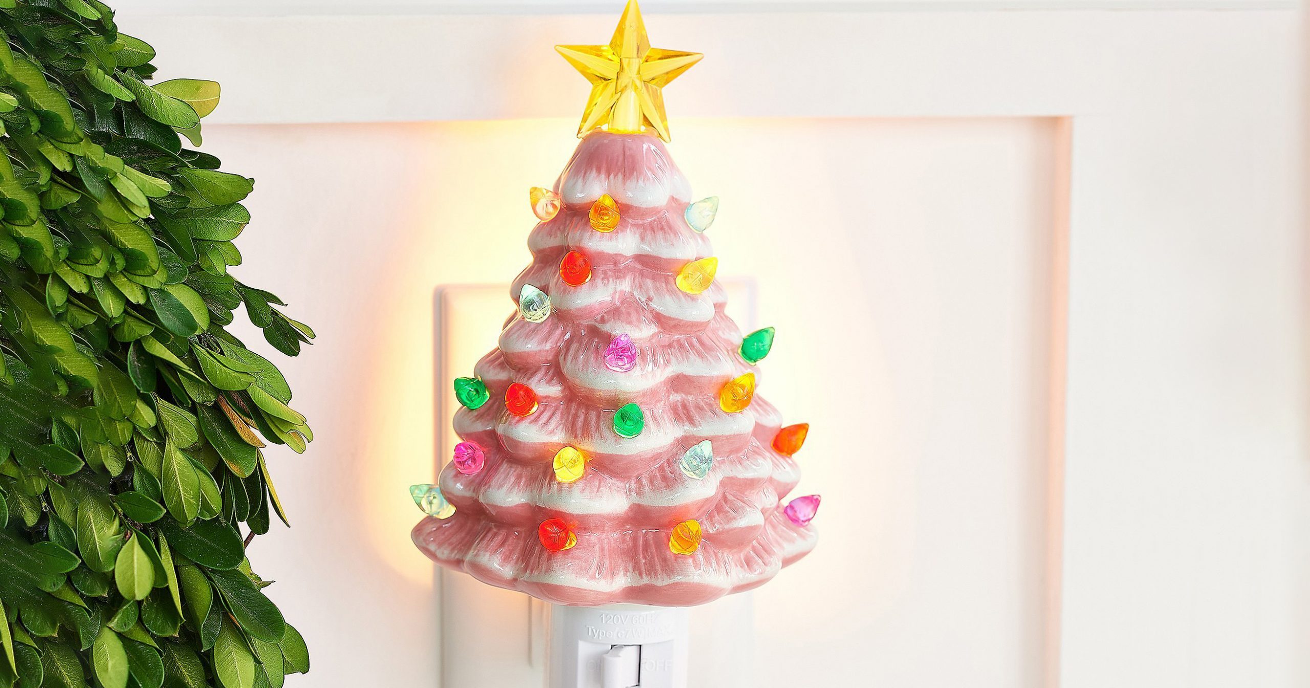 Deck the Halls with This Vintage Ceramic Christmas Tree Night Light