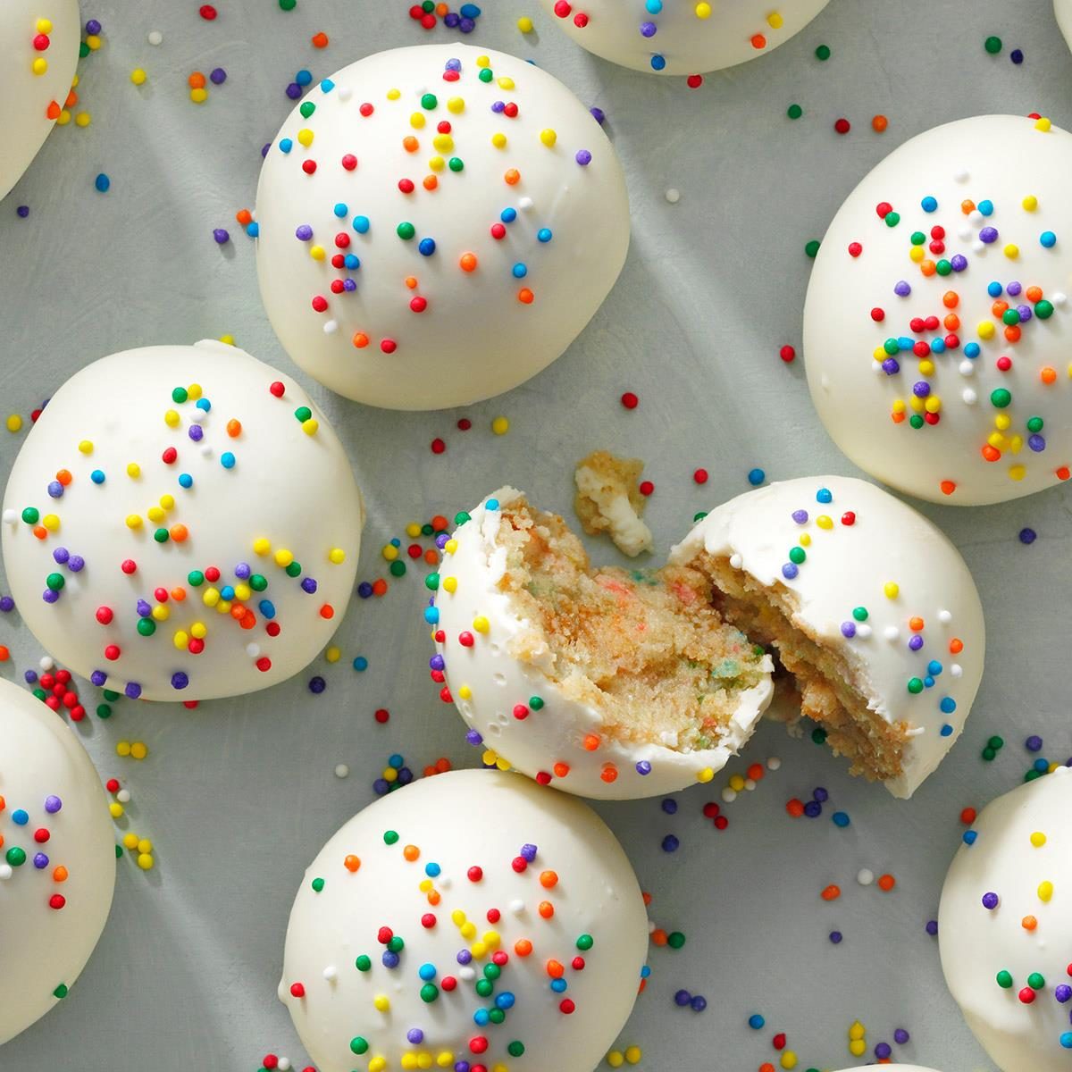 Cake Balls Recipe (Easy!) - Cookies for Days