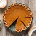 How to Make Gluten-Free Pumpkin Pie Just As Comforting As the Original