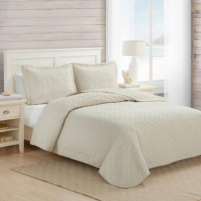 Tommy Bahama Home Quilt Set