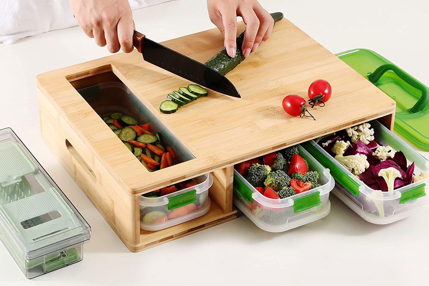 Gourmet Food with Bamboo Cutting Board Gift Set