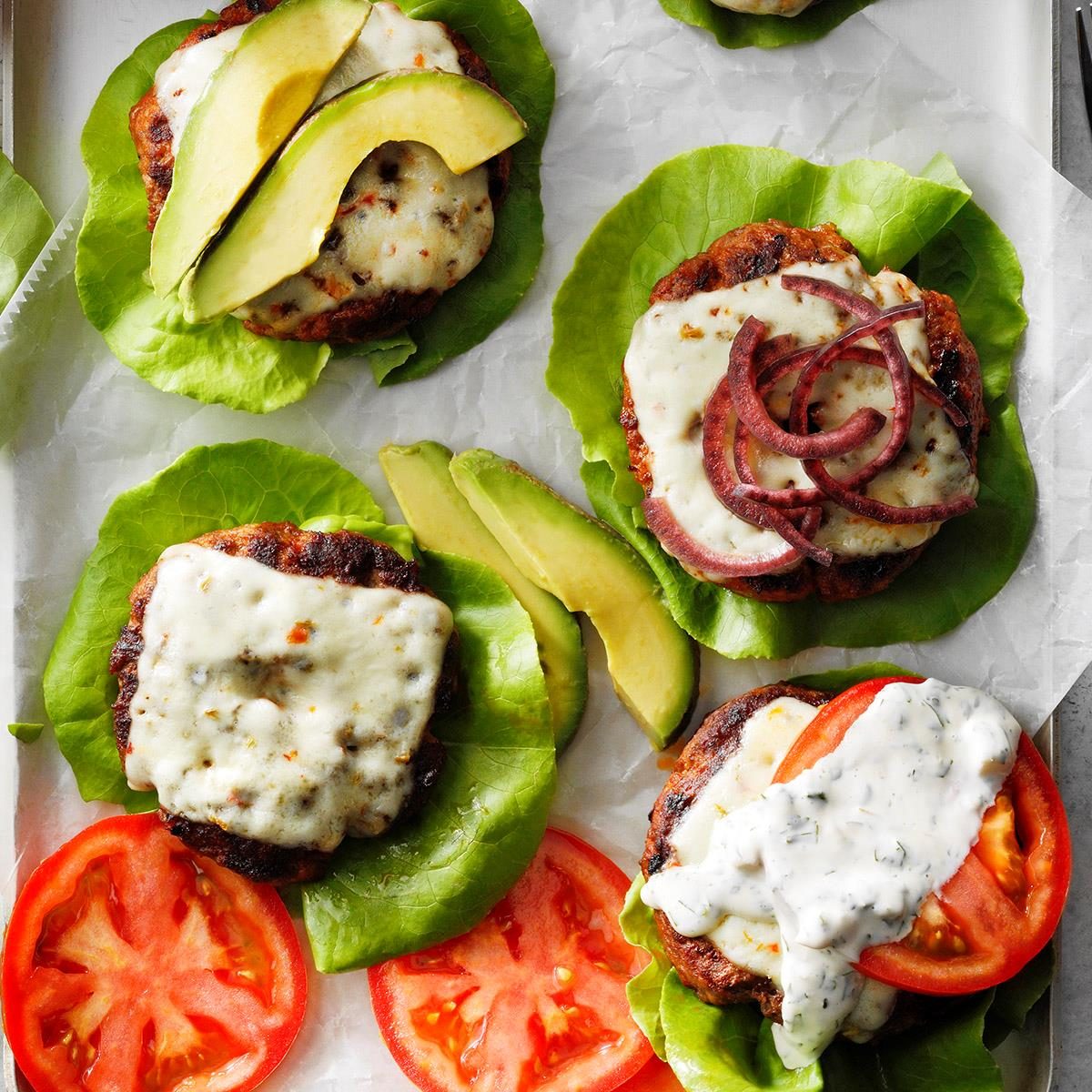 Chorizo Burgers With Green Chile Aioli  Exps Rc22 268405 P2 Md 06 07 5b