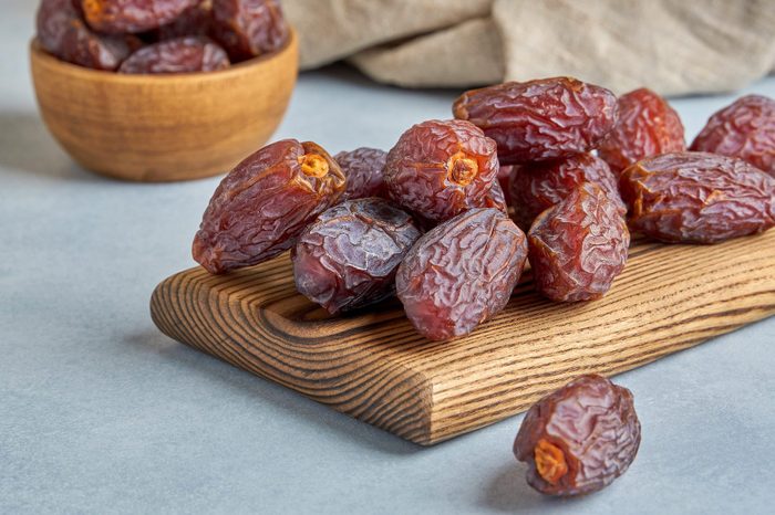 What Are Dates, and How Do You Eat Them? | Taste of Home