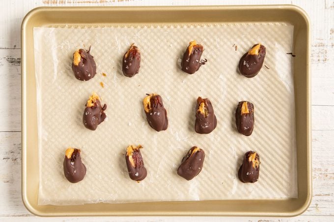 How To Make Chocolate Covered Dates 