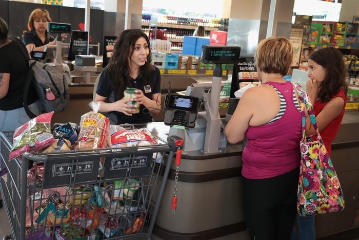 Aldi grocery store checkout