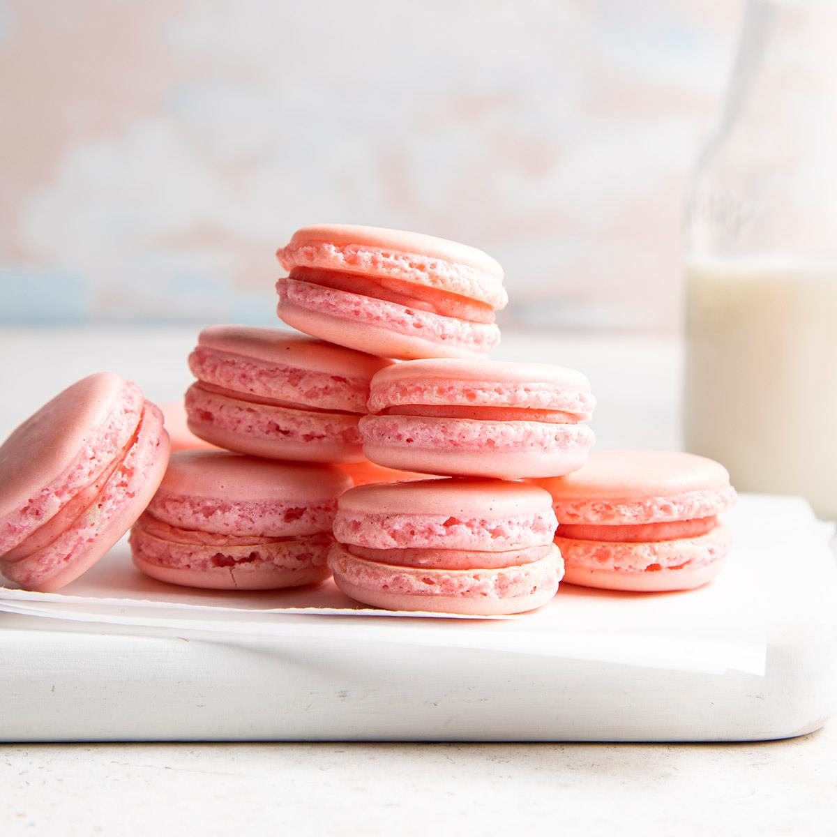 Strawberry Macarons Exps Ft23 272708 St 2 09 1