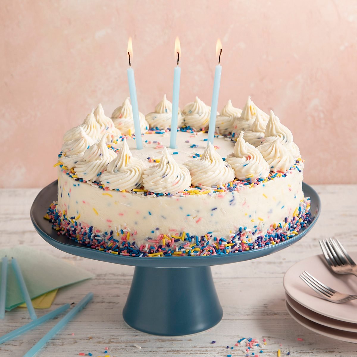 Savvy tips for pulling together a sweet showstopper birthday cake for less