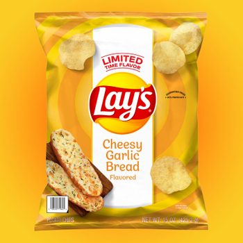 Lays Cheesy Garlic Bread Potato Chips Dh Toh Courtesy Lays