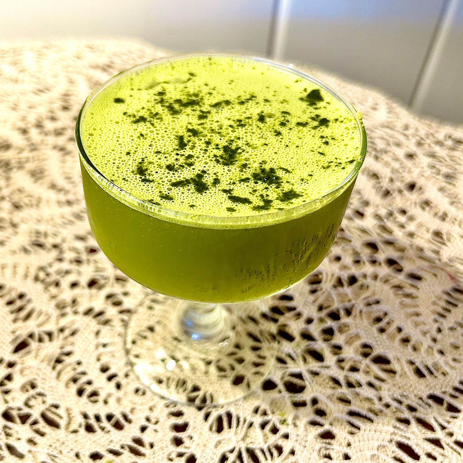 Blender Iced Matcha Latte - The Hint of Rosemary