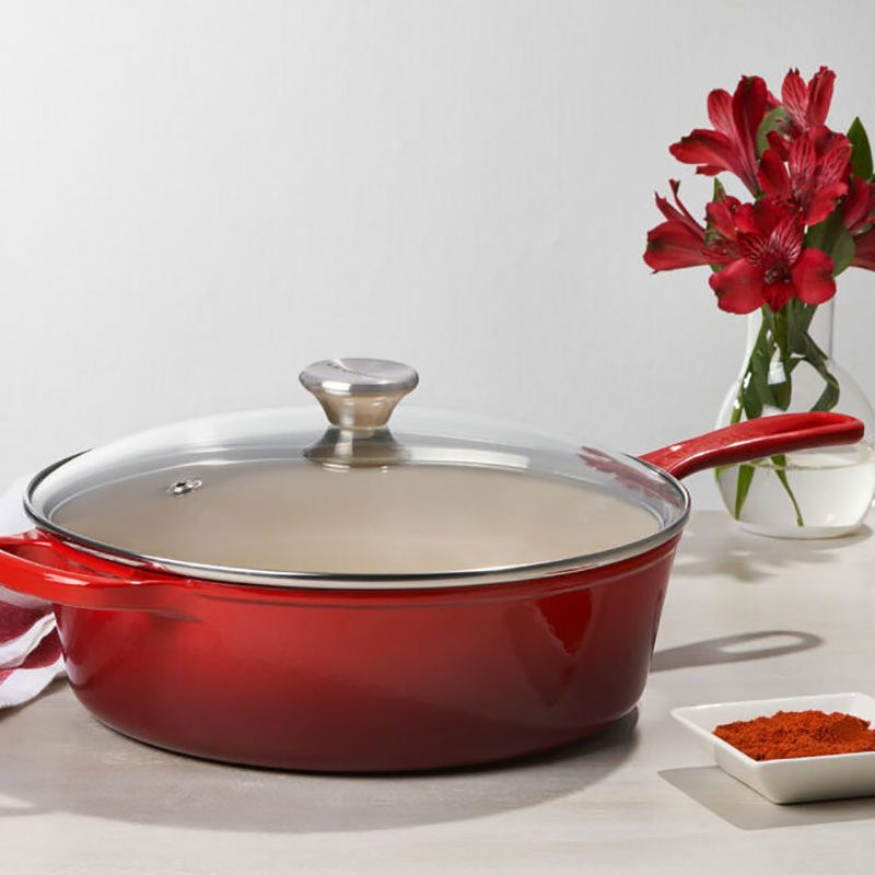 Le Creuset Quietly Dropped Deals on Bestselling Cookware—These Are the 10  Best Deals to Shop Now