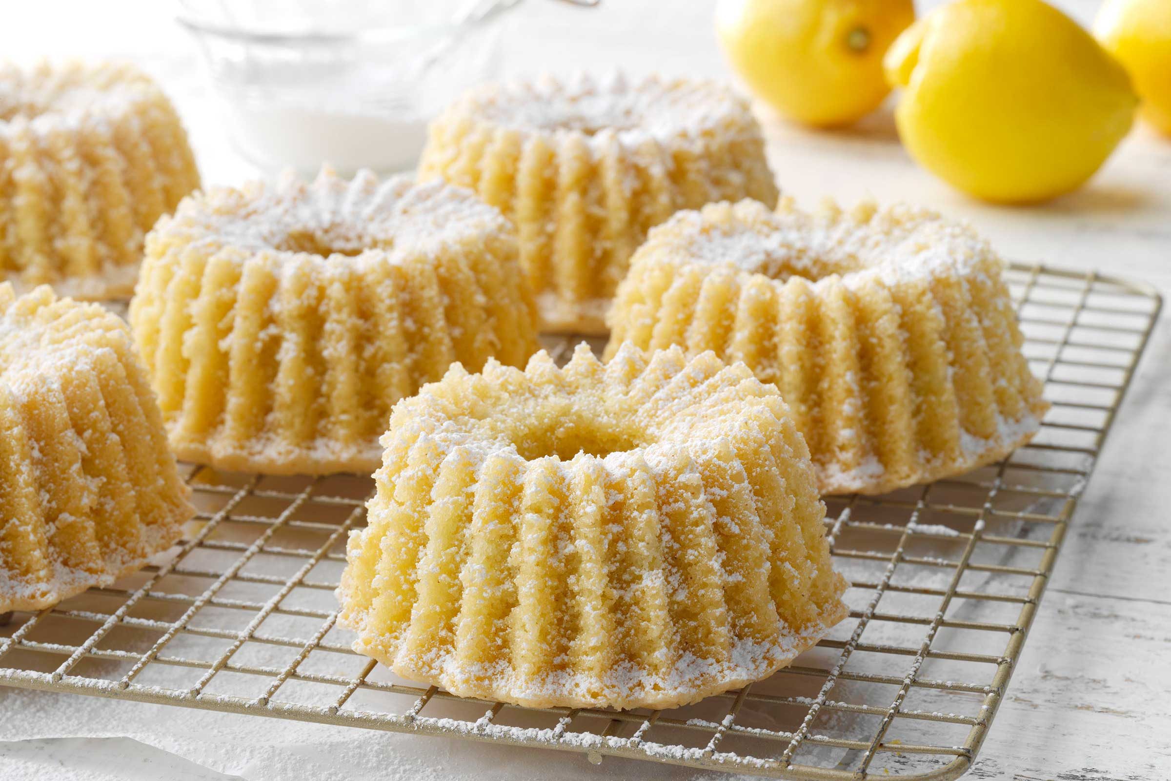 https://www.tasteofhome.com/wp-content/uploads/2023/04/TOHcom23_272737_DR_03_23_6b-Gluten-Free-Lemon-Cake.jpg