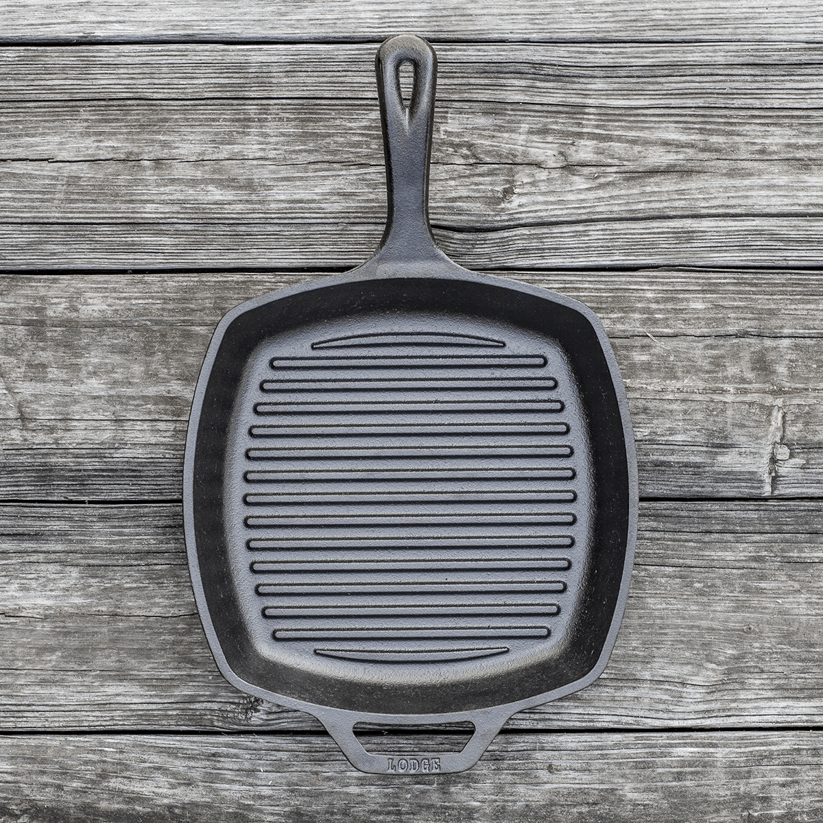 MICHELANGELO Cast Iron Skillet, 10 Inch Cast Iron Skillet With Lid,  Preseasoned Oven Safe Skillet, Iron Skillets for Cooking with Silicone  Handle 