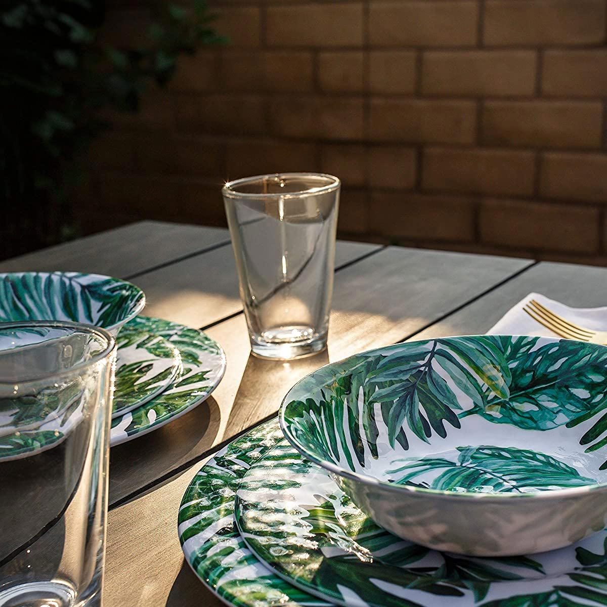 21 Best Plates for Outdoor Dining - Dinnerware for Summer Entertaining