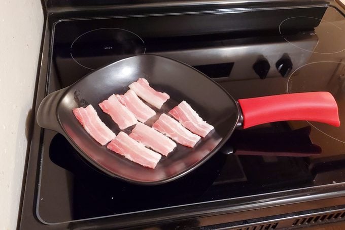 Bacon in the Xtrema ceramic Frying Pan