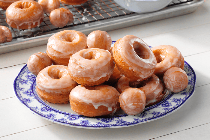 How To Make Glazed Old Fashioned Doughnuts Tohcom23 272792 P2 Md 04 19 5b