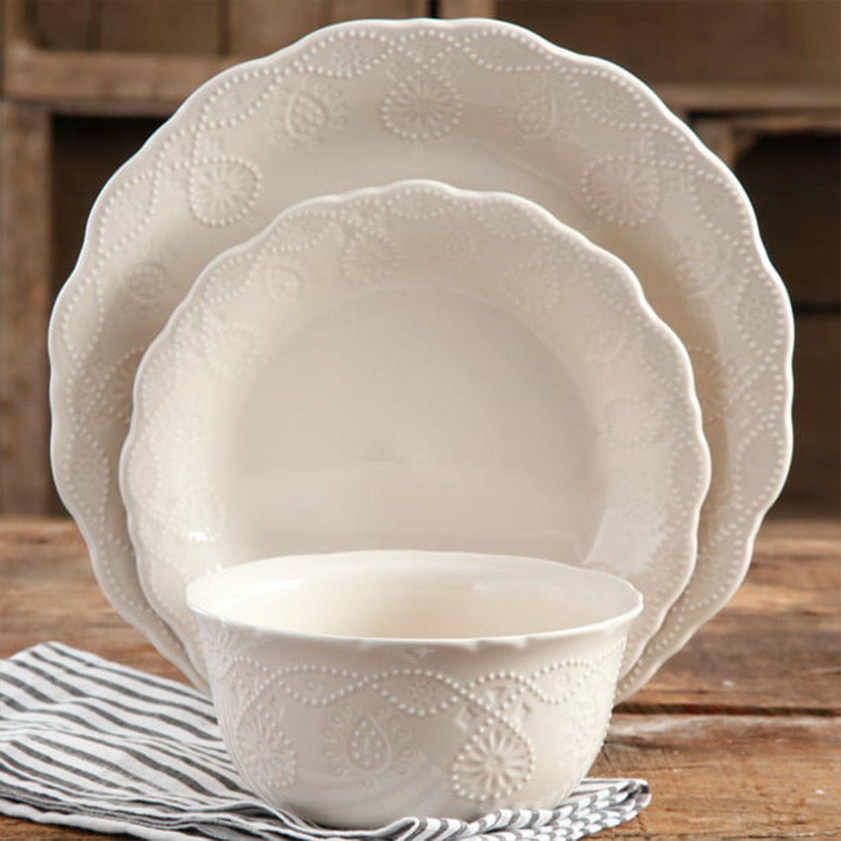 The Pioneer Womans Flea Market Scalloped Edge Serving Bowl Set,  3-Piece (Pack of 2): Serving Bowls