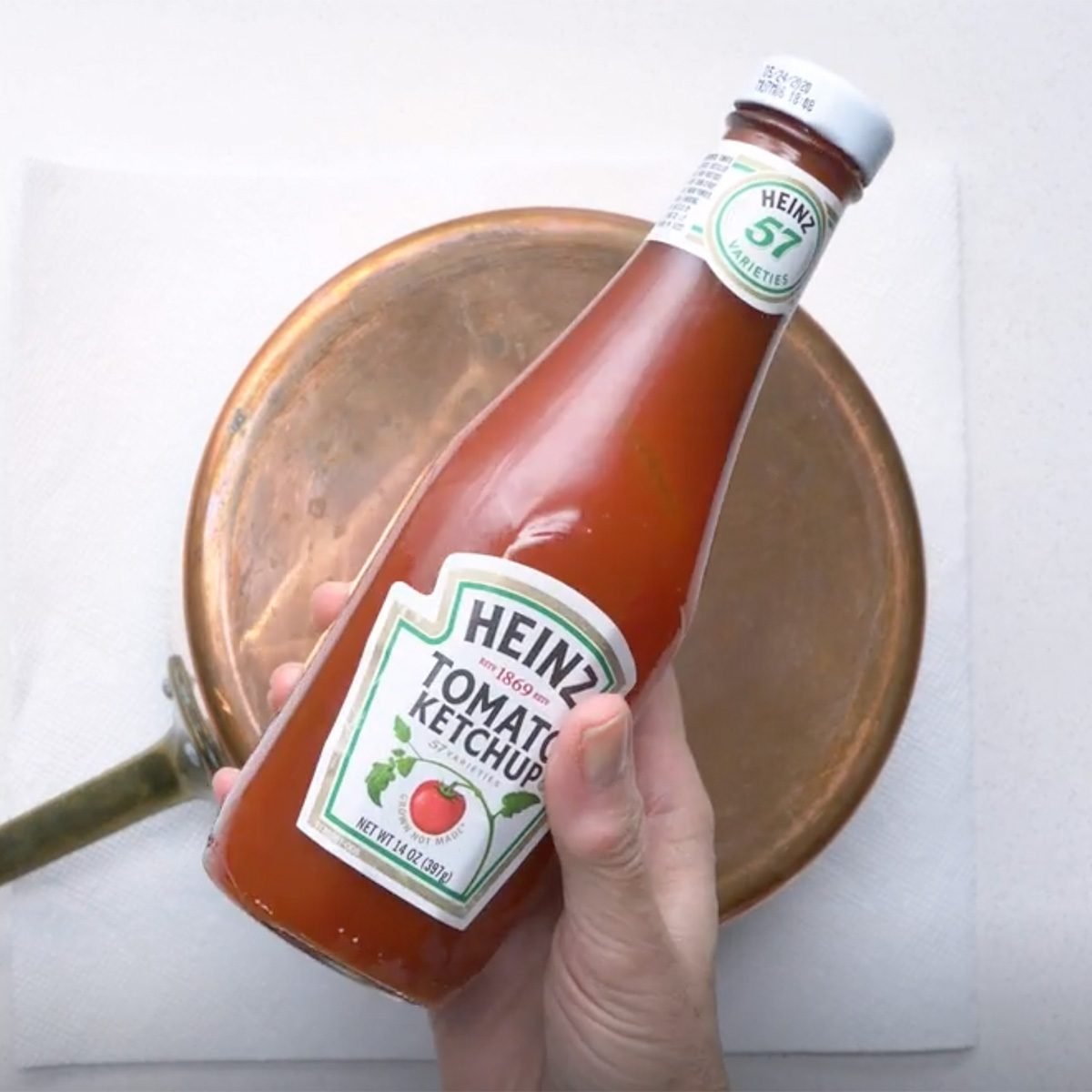 How to get ketchup out of the bottle trick Heinz 57