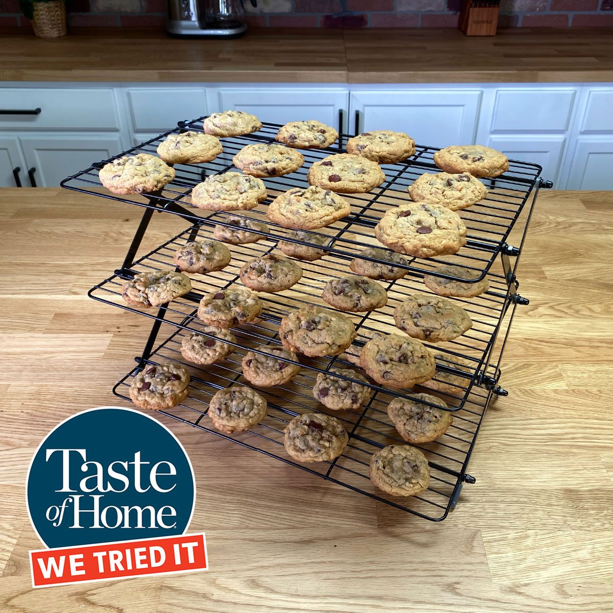 https://www.tasteofhome.com/wp-content/uploads/2023/06/This-Collapsible-Baking-Rack-Offers-Triple-the-Cookie-Cooling-Space_CoolingRack1_Madi-Koetting-Taste-of-Home_FT.jpg