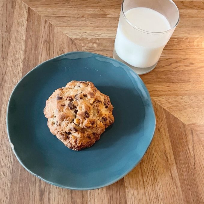 Levain Single Cookie With Milk