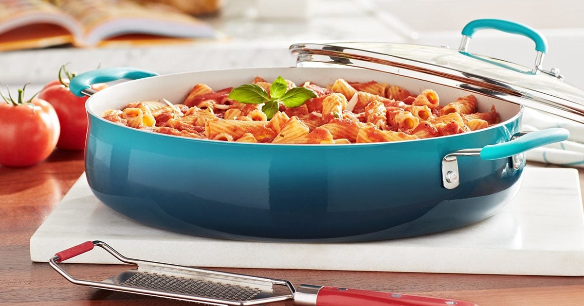 https://www.tasteofhome.com/wp-content/uploads/2023/08/10-Best-Celebrity-Cookware-Pieces-That-Are-Actually-Worth-Buying_1_social_via-amazon.com_.jpg